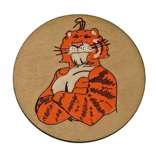 Magnet Tiger (d-9.5 cm), wooden, hand-painted, covered with varnish B