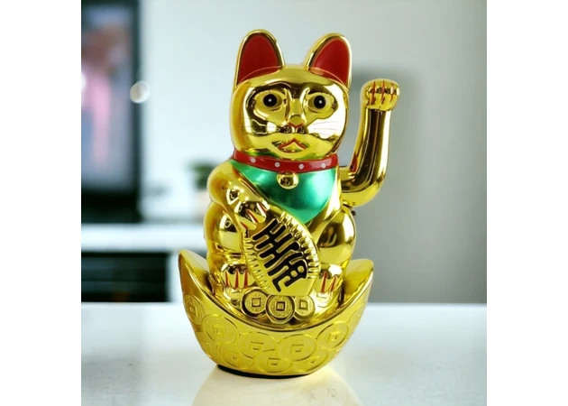 Фото 1 - Maneka-neko cat waves its paw at the cup of wealth (21x12.7x9 cm)