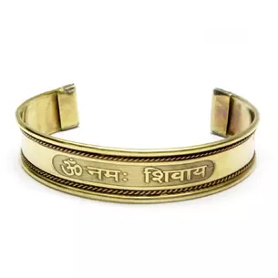 Copper bracelet with a mantra