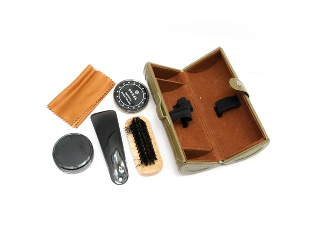 Фото 1 - Brown shoe care travel kit (16.5x7x7 cm)