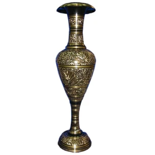 Quantity: Black bronze vase (77x20x20 cm)