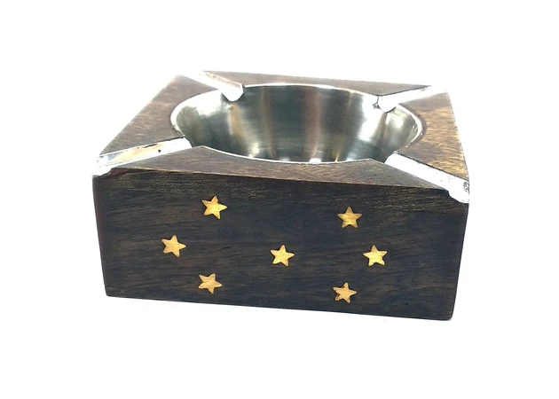 Фото 1 - Square wooden ashtray Zvezdy (10x10x4 cm)