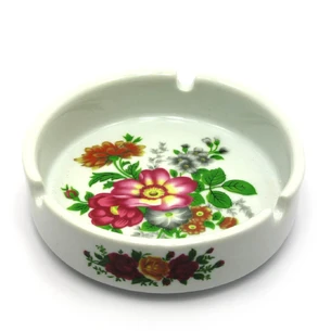 Пепельница керамическая (10,5х10,5х3 см)