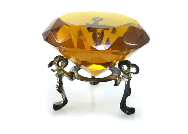 Фото 1 - Crystal crystal on an amber stand (6 cm)