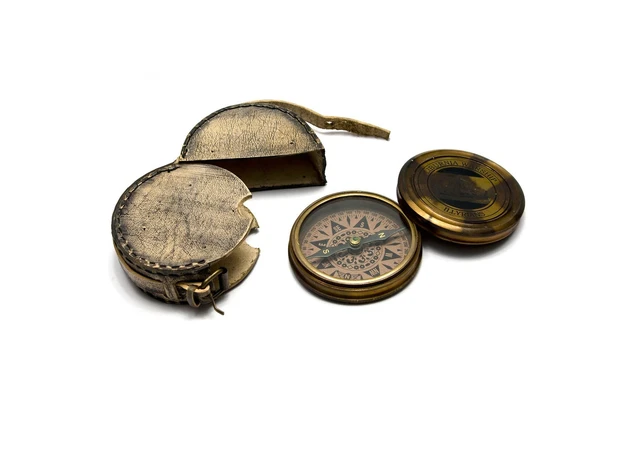 Фото 1 - Bronze compass in leather case Librurnia warship (d-8, h-2 cm)