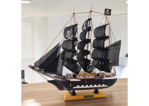 Фото 1 - Black Pearl sailboat model (31x31x6 cm)