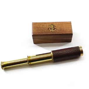 Spyglass in a wooden case (tube 23.5 cm, case 13x5x5.5 cm)