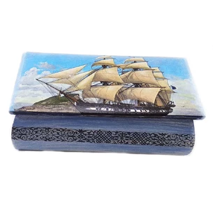 Sailboat solid wood box (21.5x11.5x7 cm)