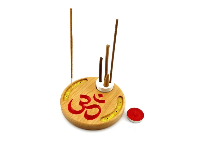 Фото 1 - Om aroma stand (d14cmh1.8cm) solid wood, carved covered with enamel and varnish.