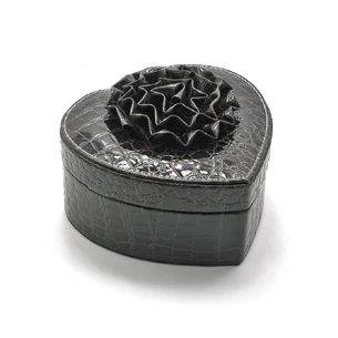Jewelry box Heart black (17.5x18.5x11 cm)