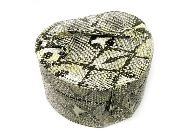 Фото 1 - Box for decorated snake skin Heart black and gray (13x15x10 cm)