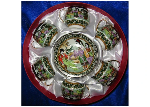 Фото 1 - Round porcelain service (110 ml) (6SCS89) 6 cups + 6 saucers Green (h-5.5 cm, d-5 cm, d saucer 11 cm)