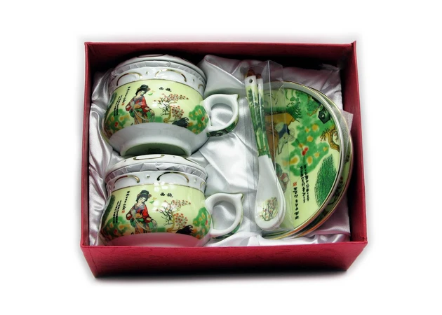 Фото 1 - Porcelain service (190 ml) (2GBC-A77SP) 2 cups + 2 saucers + 2 spoons Girl on a salad background (H-6cm., D-7cm.)