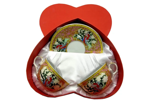 Фото 1 - Porcelain service (2JBS111-8) 2 cups + 2 saucers Girl (210 ml) (h-6 cm, d-10 cm, d saucer-15 cm)