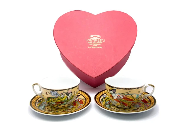 Фото 1 - Porcelain service (2JBS29-4) 2 cups + 2 saucers Girls (210 ml) (h-6 cm, d-10 cm, d saucer-15 cm)