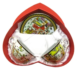 Сервиз фарфор (2JBS75) 2 чашки +2 блюдца Девушки (210 мл) (h-6 см, d-10см, d блюдца-15 см)