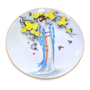 Wall plate Girl (15 cm) (6P9004-11) (48 pcs/box)