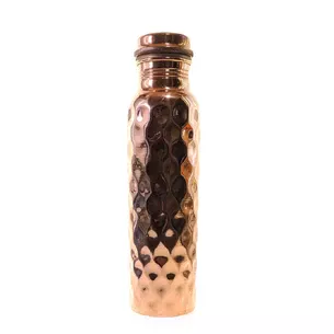 Copper bottle with a screw cap (27x7x7 cm) (900 ml.)B