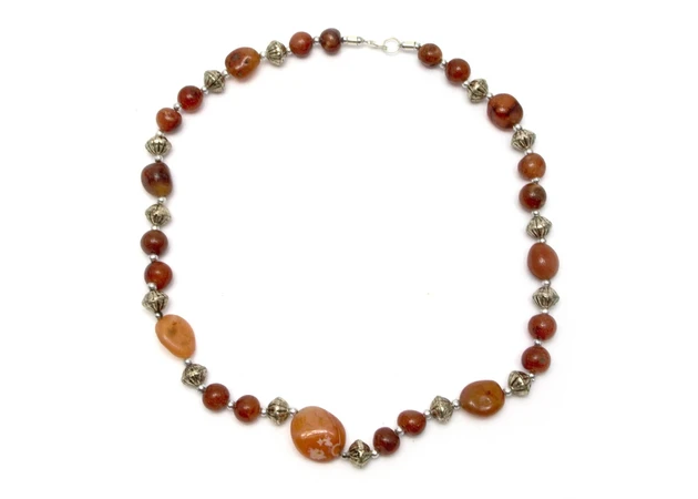 Фото 1 - Agate and metal necklace (28 cm)