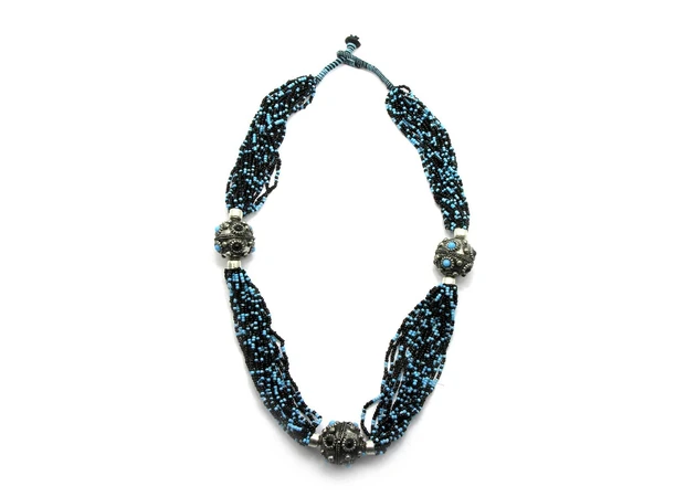 Фото 1 - Beads made of beads and metal (35 cm)