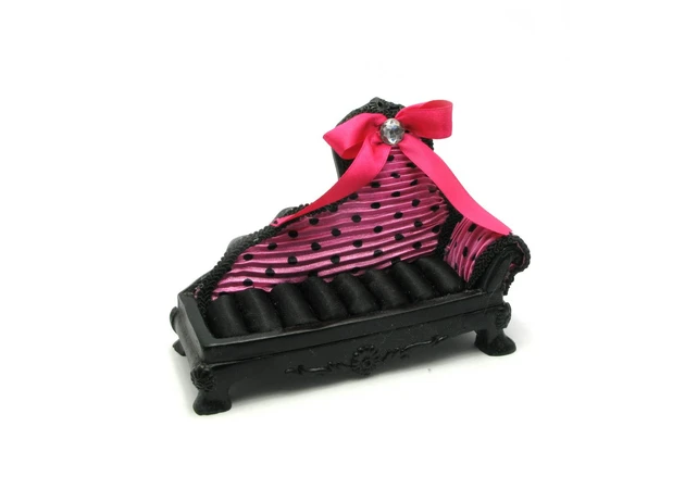 Фото 1 - Stand for jewelry Sofa (15x11x6 cm)
