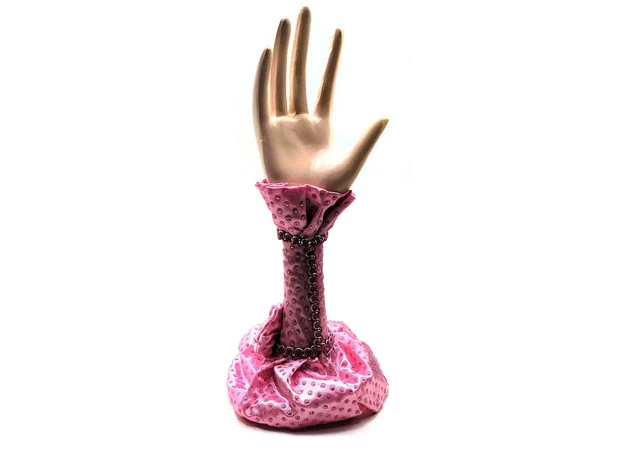 Фото 1 - Stand for jewelry Hand pink (19.5x5.5x3.5 cm)
