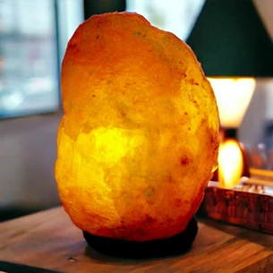 Himalayan salt lamp (3-4 kg)