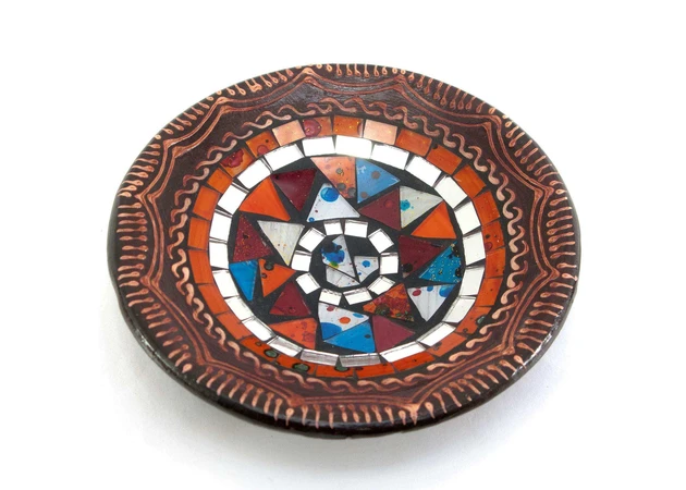 Фото 1 - Terracotta dish with mosaic (d-14.5 cm h-4.5 cm) A