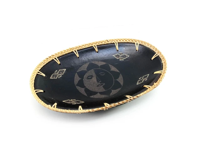 Фото 1 - Terracotta oval dish Sun (30.5x19x3 cm)