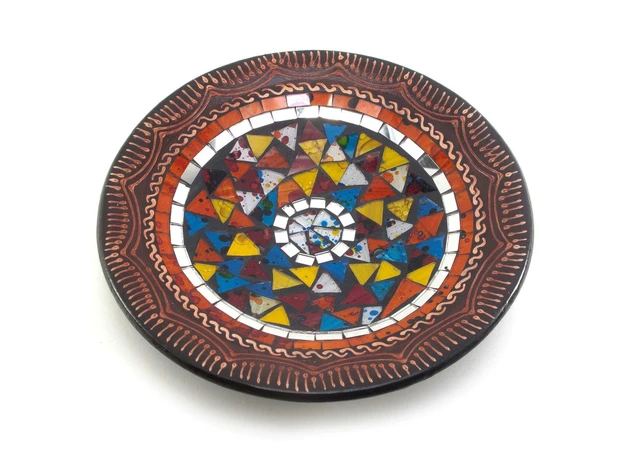 Фото 1 - Country terracotta with mosaic (d- 26 h-3 cm)