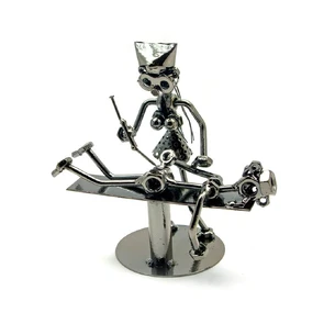 Techno-art Lady Doctor metal (19x19.5x10 cm)