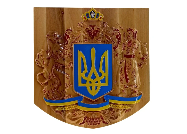 Фото 1 - Панно Герб Украины массив дерева, резное, (28х29х1,5 см) покрыто патиной, эмалями и лаком.