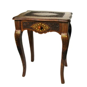 Pink table (43x33x56 cm)