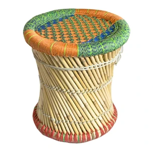Wicker stool (40x36x36 cm)
