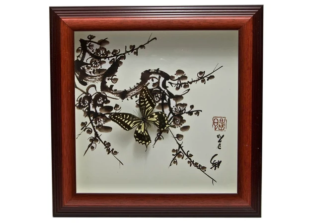 Фото 1 - Butterflies in a frame (30x30x3 cm)