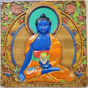 Medicine Buddha panel (29*29*2.3 cm), solid alder, carving, lacquer, enamels, solid wood