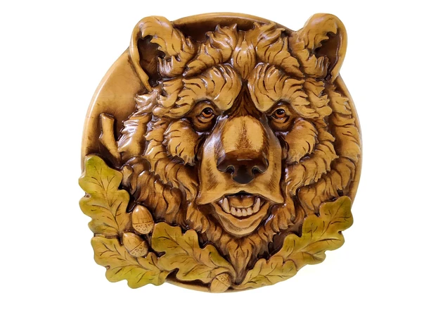 Фото 1 - Carved Bear panel, (28×29×2.5 cm) solid wood covered with patina with enamels and varnish.