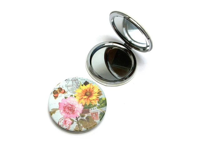Фото 5 - Romantic-Art round cosmetic mirror (d-6.5 cm)