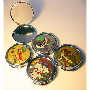 Round cosmetic mirror Geisha