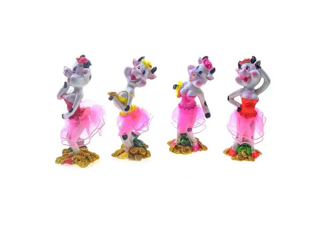 Фото 1 - A cow in a dress (4 pcs/pack) (10x4x3 cm)