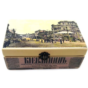 Old Khreschatyk box (20.5x12.5x8 cm) made of solid wood
