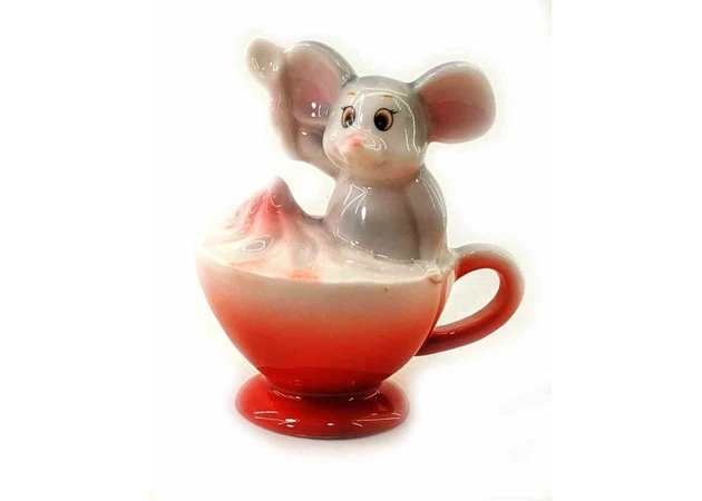 Фото 1 - Porcelain mouse in a cup with cream (8x7x6 cm)