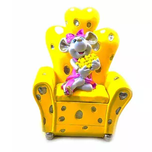 A mouse on a chair, a casket (15x9x9 cm) B
