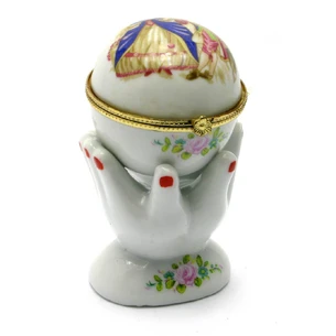 Ceramic casket Hands (10x6x4.5 cm)
