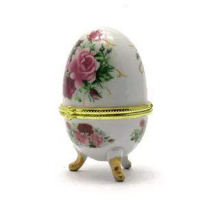 Egg box (10x6x6 cm).