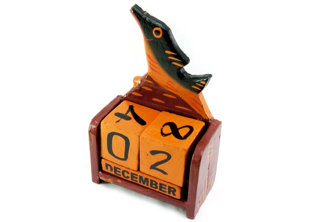 Фото 1 - Perpetual calendar Fish wood brown (15x10x5 cm)