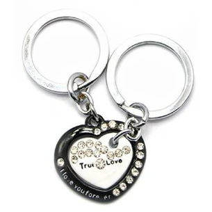 Keychains for lovers (Q) Hearts black and white 23432D