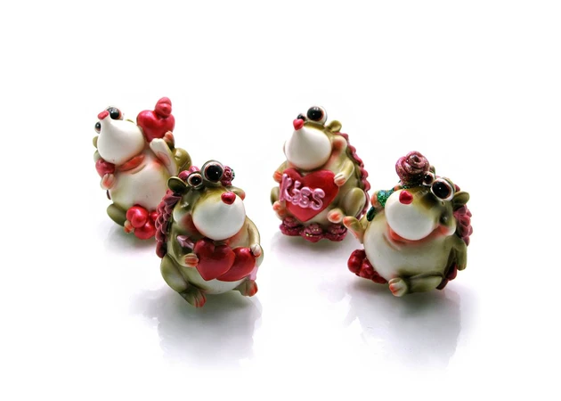 Фото 1 - Figurine Hedgehog with a heart (4 pcs/pack) (7x6.5x5 cm)