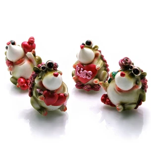 Figurine Hedgehog with a heart (4 pcs/pack) (7x6.5x5 cm)