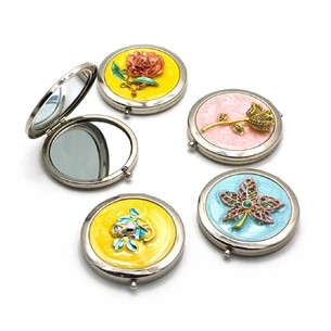 Cosmetic mirror Enamel (d-7 cm) (in a box + cover)